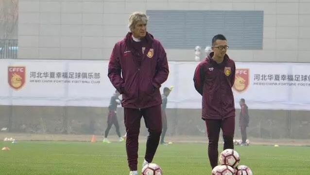 两个溺水的爱更爱它